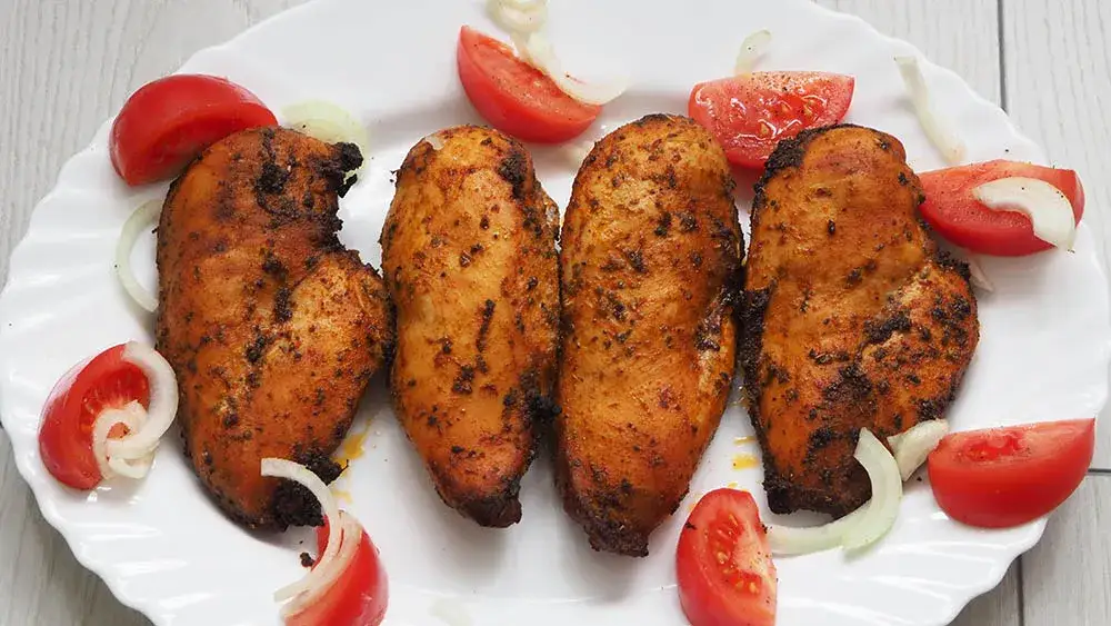 Ile piec piersi kurczaka w piekarniku, aby były soczyste?