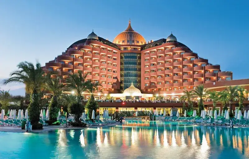 Hotel Delphin Turcja: Luksus i relaks na Riwierze Tureckiej