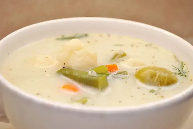 Jak zrobić zupę jarzynową - prosty przepis na smaczną zupę bez wysiłku