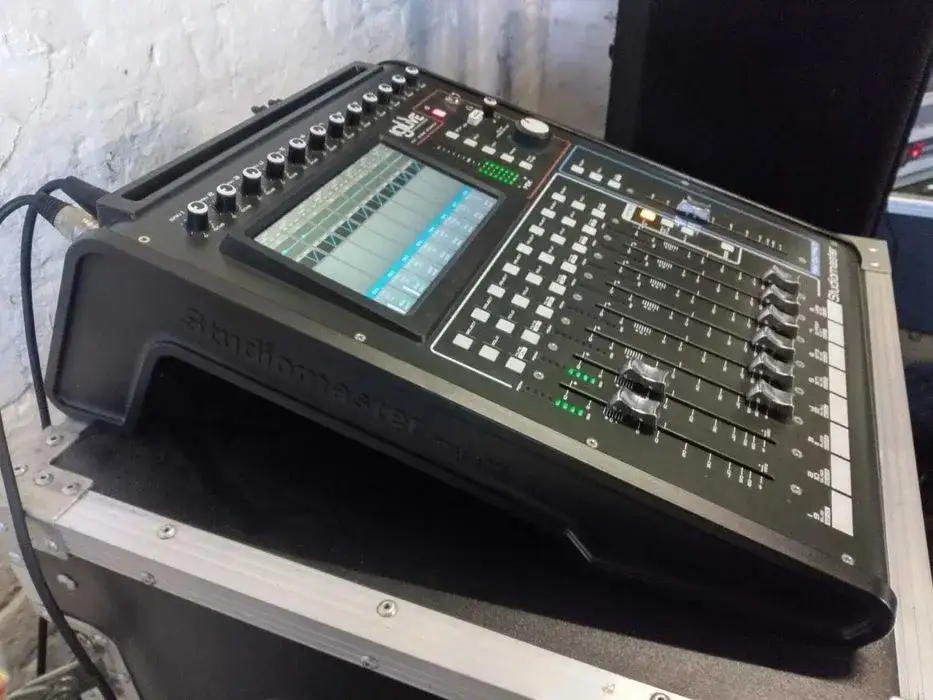 Gdzie kupić używany sprzęt estradowy? Sprawdź najlepsze oferty