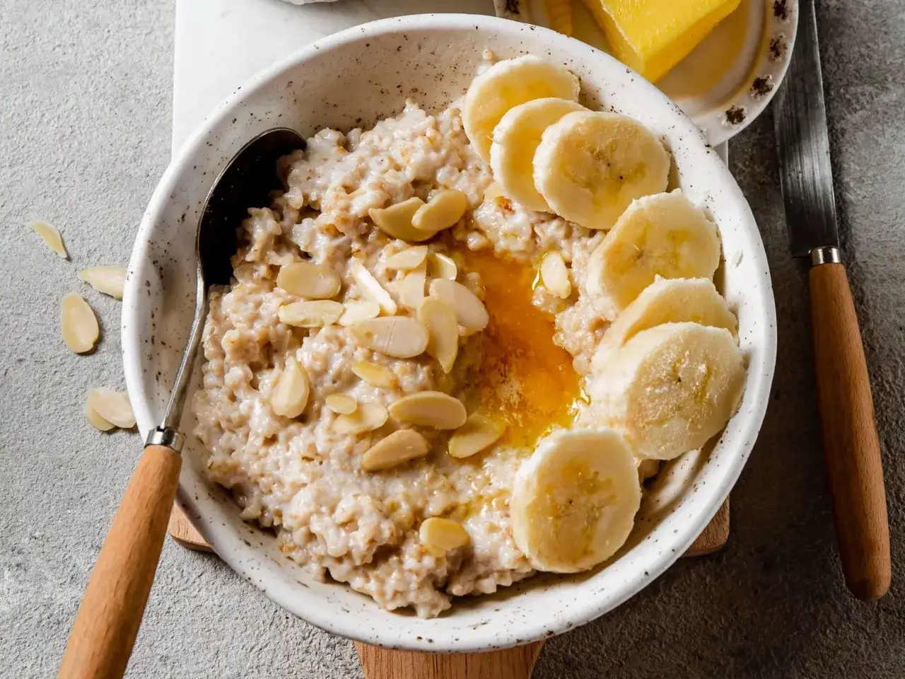 Płatki owsiane na odchudzanie? Jak je jeść, by schudnąć!