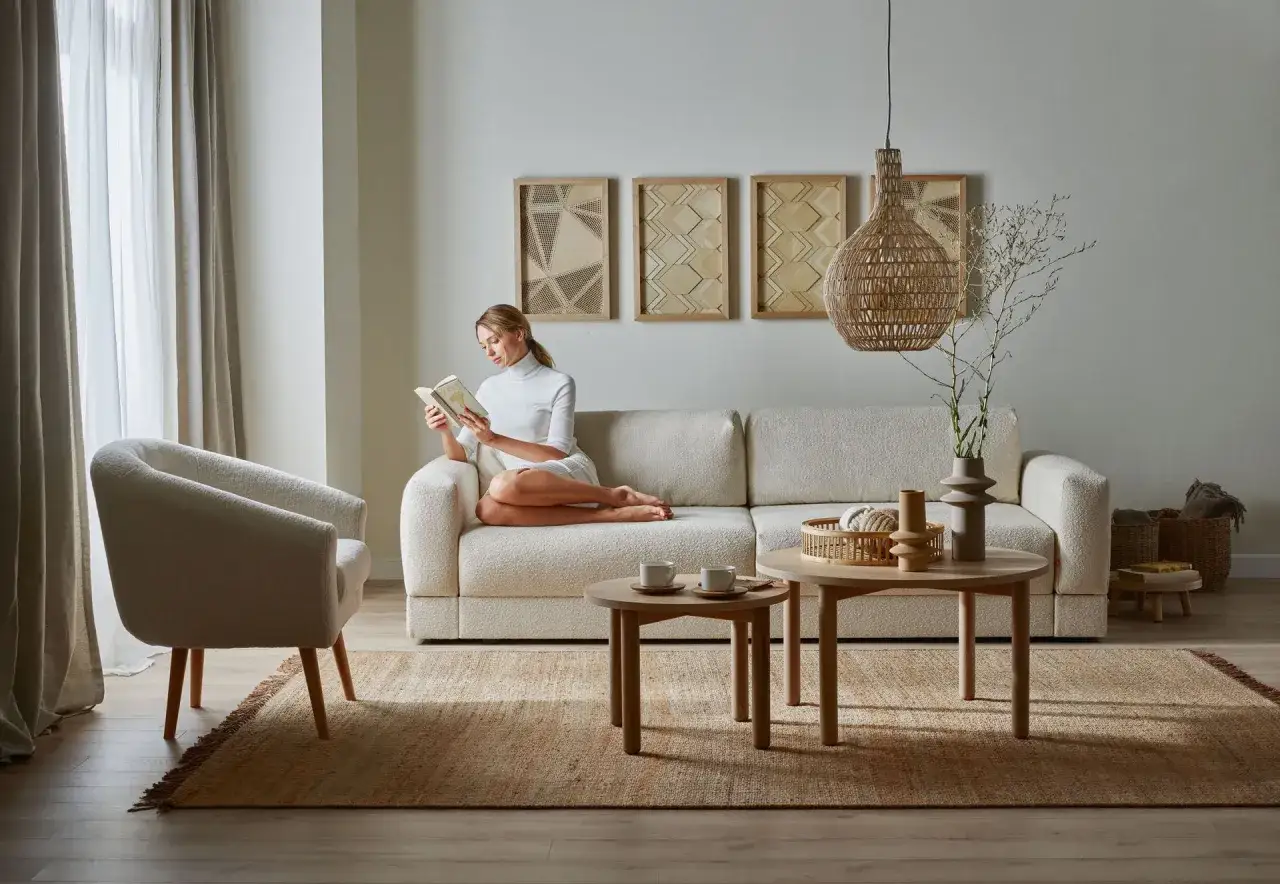 Dywan do szarej kanapy i brązowych mebli: Sekrety spójnego wnętrza