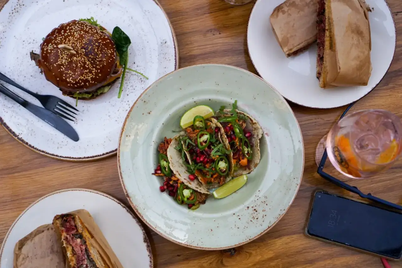 Wrocław gdzie zjeść: najlepsze miejsca na niezapomniane posiłki