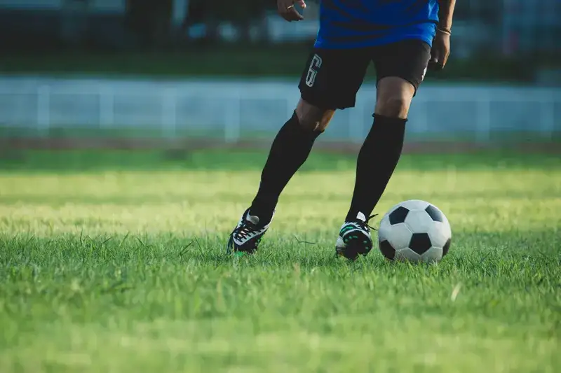 Od kiedy obowiązuje zasada spalonego w piłce nożnej? Historia i zmiany