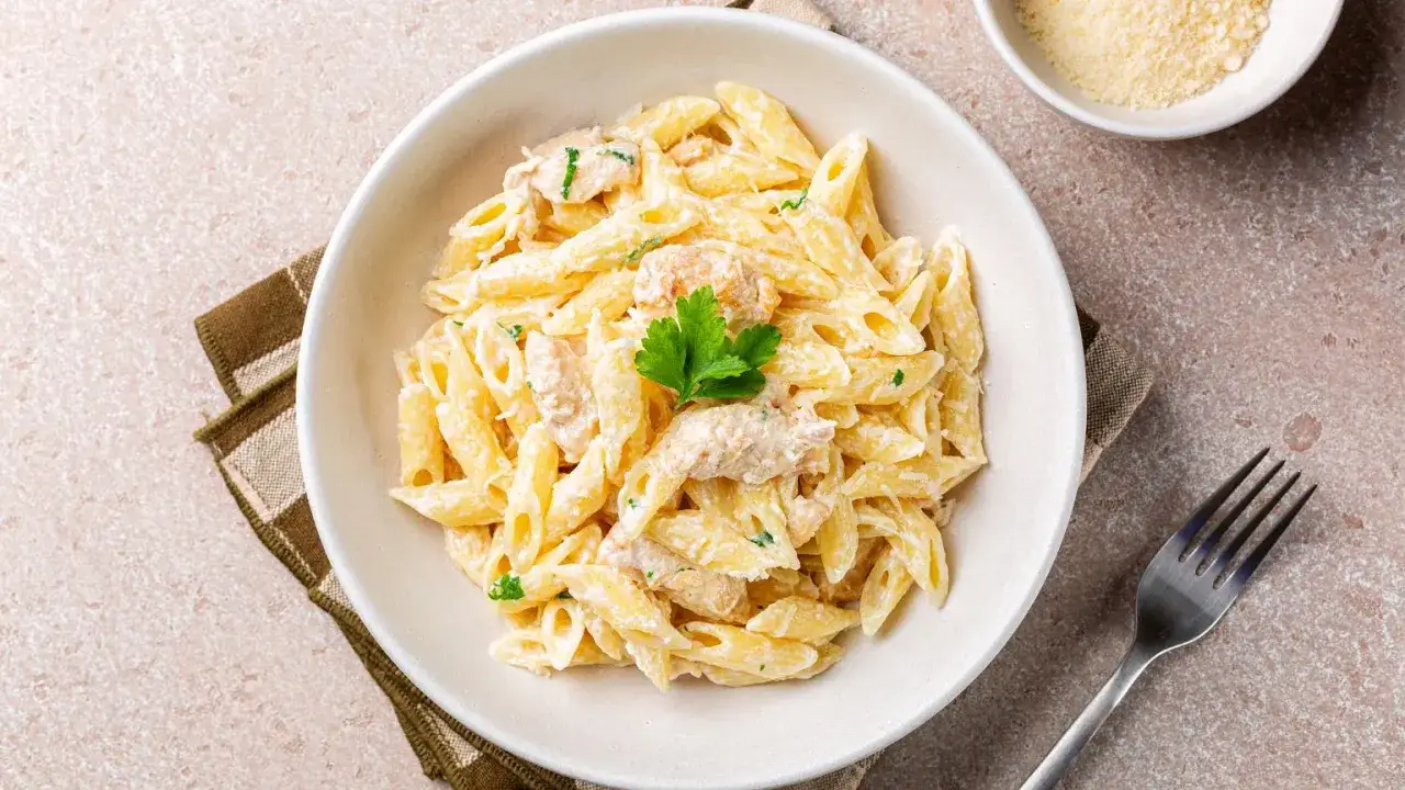Penne Alfredo - prosty przepis na pyszne danie, które pokochasz