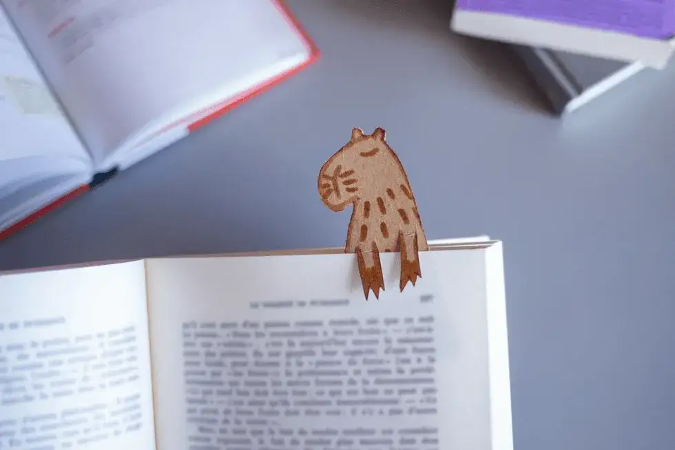 Jak zrobić zakładkę do książki? Kreatywne DIY dla każdego!