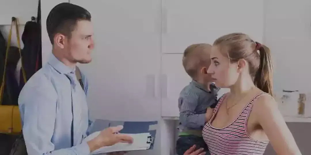 Windykacja terenowa: Ile czasu mija zanim windykator zapuka do twoich drzwi?