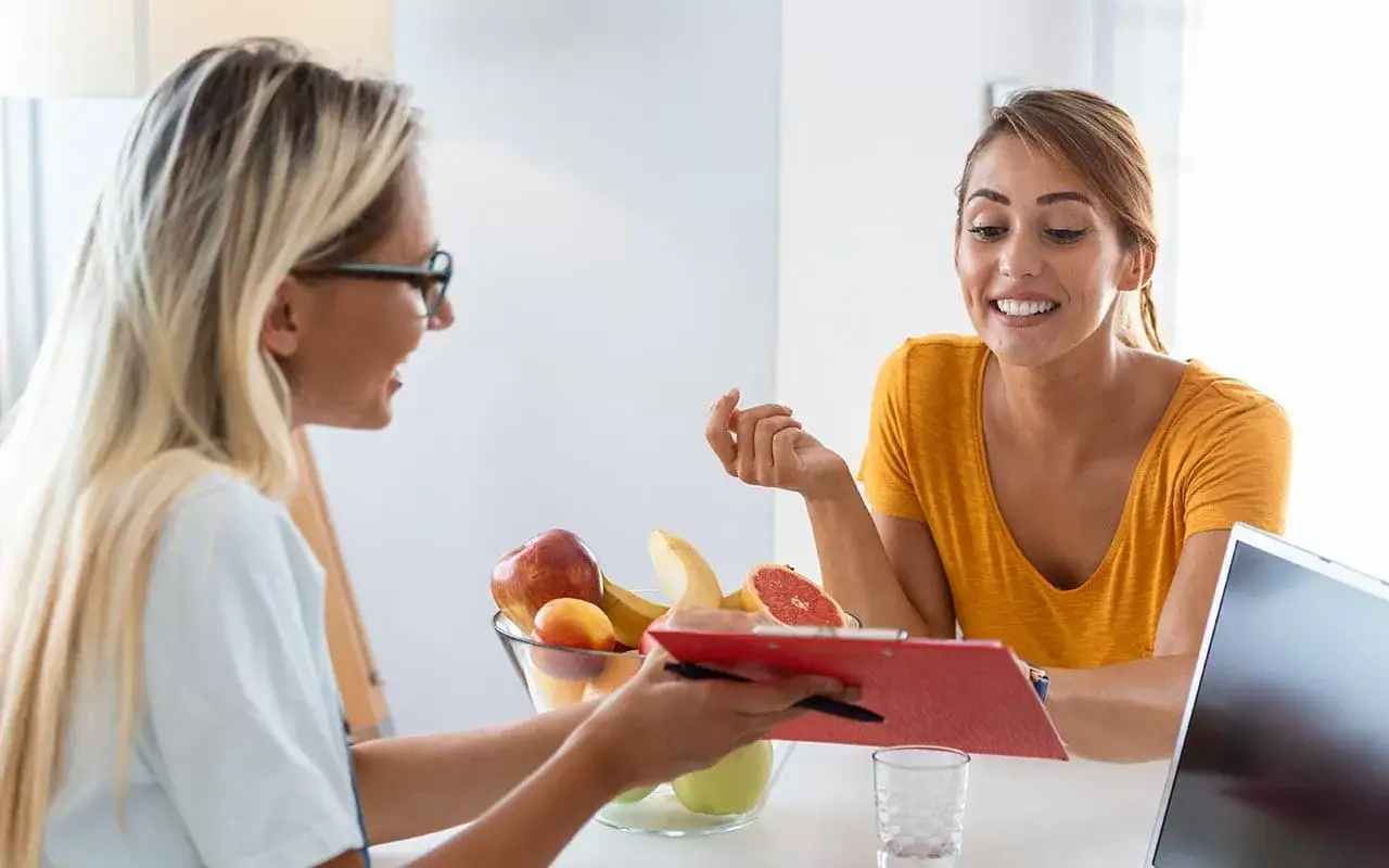Ile kcal dziennie mężczyzna powinien spożywać, aby schudnąć?