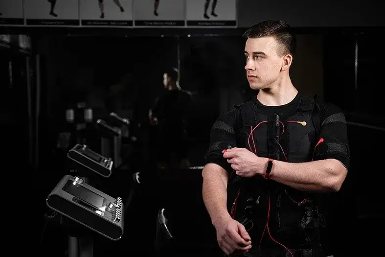 Ile kosztuje trening EMS? Ceny, oferty i porównania w Polsce