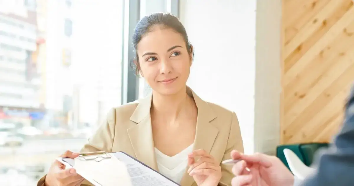 Czy osoba fizyczna może zatrudnić pracownika? Poznaj ważne obowiązki