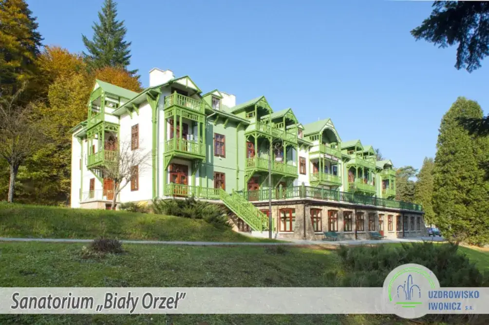 Iwonicz-Zdrój sanatorium: NFZ czy prywatnie? Poradnik seniora
