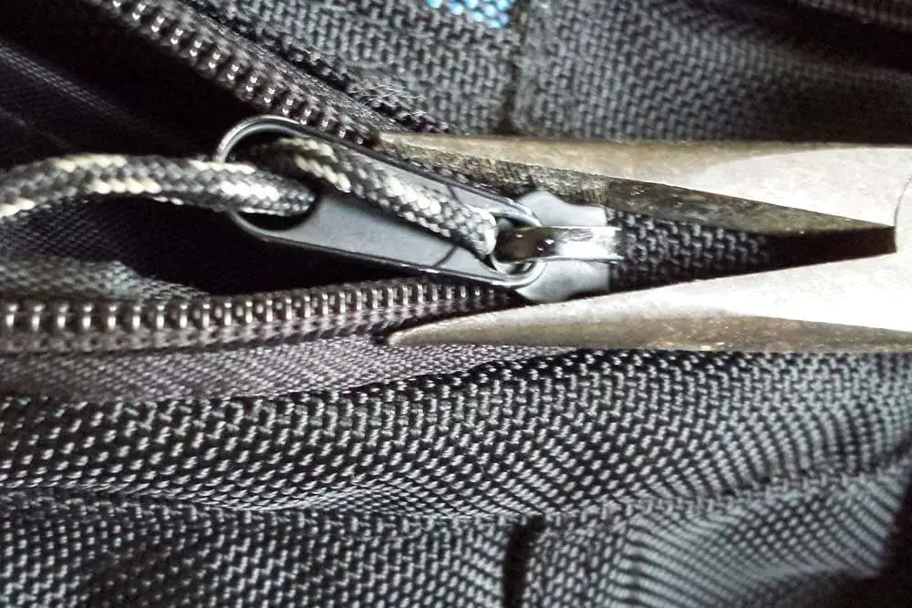 Jak naprawić zamek w plecaku? Poradnik DIY na każdą usterkę