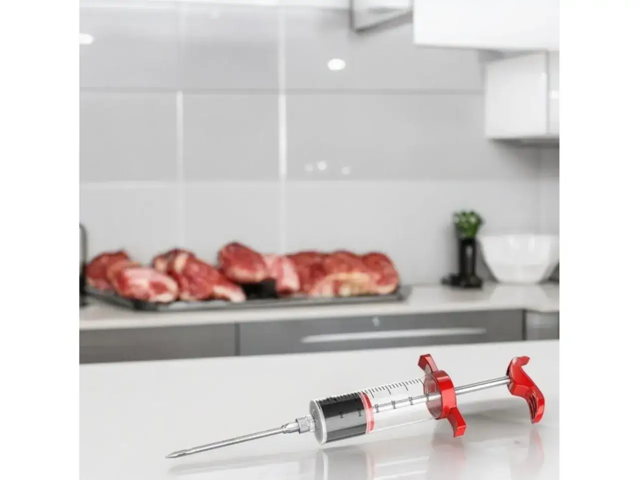 Nastrzykiwanie mięsa solanką: Sprzęt i techniki na idealne wędliny