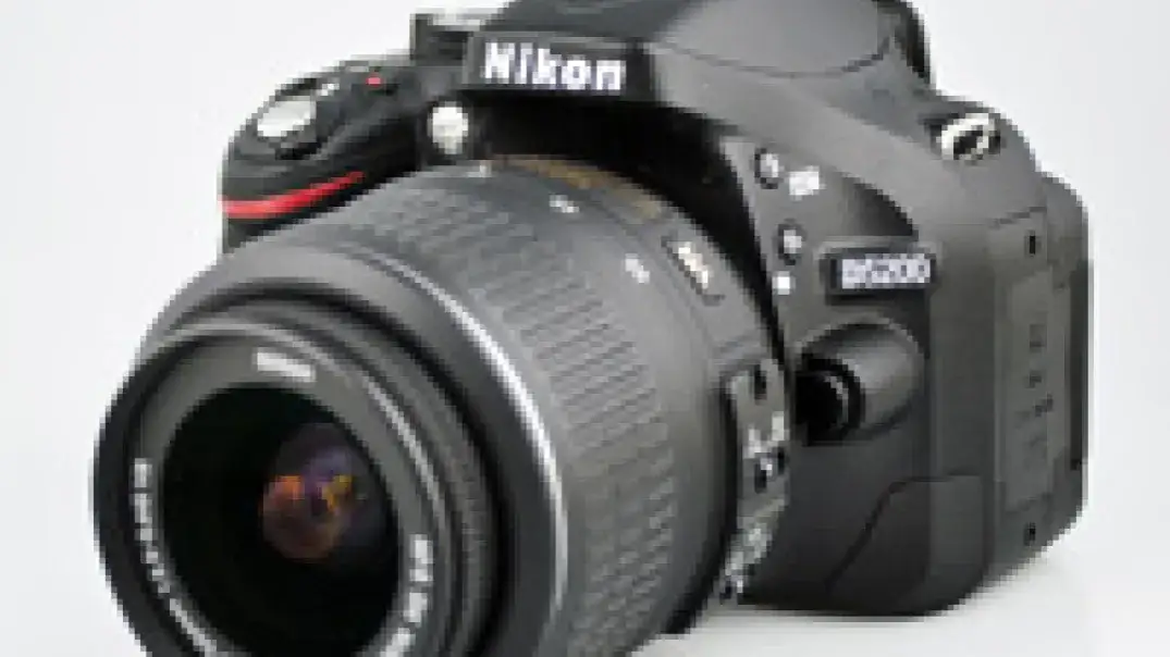 Nikon D5200 w 2026: Czy warto kupić? Recenzja i porady