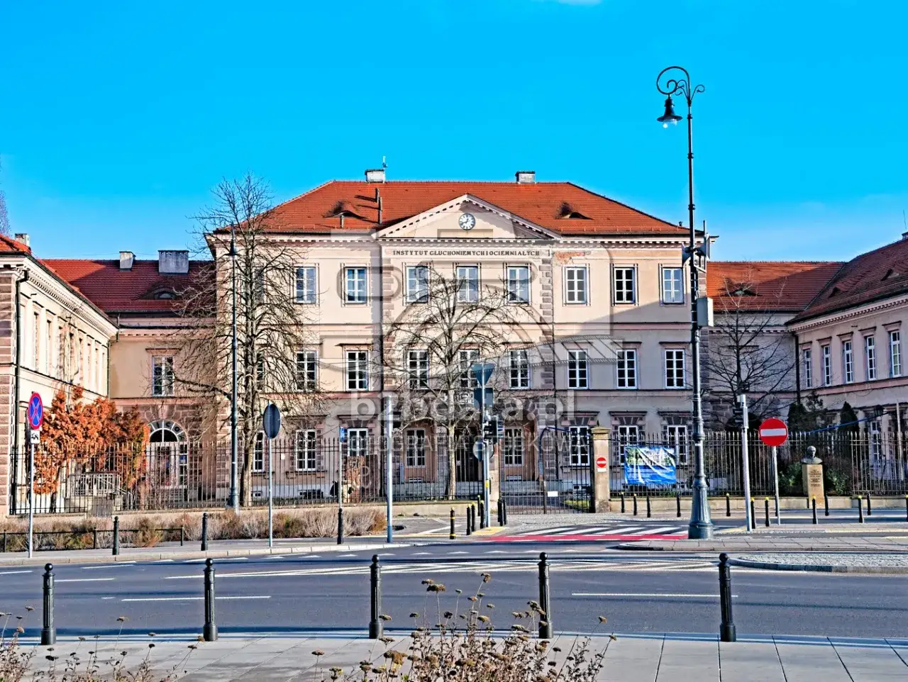 Instytut Głuchoniemych: Szkoła dla niesłyszących na Placu Trzech Krzyży