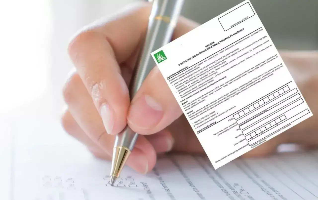 Dłoń z długopisem wypełnia wniosek o ustalenie świadczenia rodzinnego po zmarłym małżonku. Dowiedz się, renta wdowia komu przysługuje.