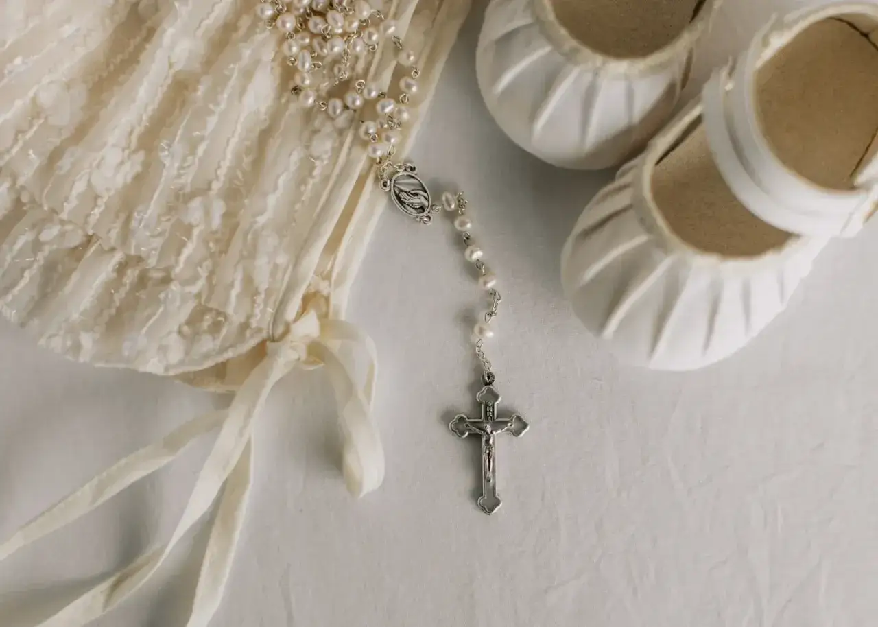 Chrzciny bez stresu: Jak zorganizować niezapomniane przyjęcie?