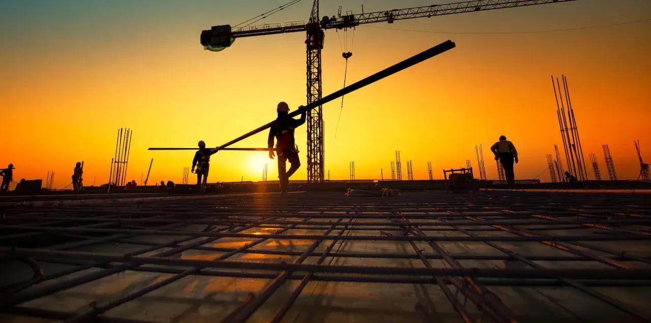 Jakie strzemiona na fundament? Wybierz mądrze i uniknij błędów!