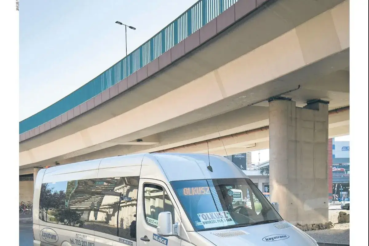 Racibórz-Kraków: Skąd odjeżdża Twój autobus? Adresy, przewoźnicy