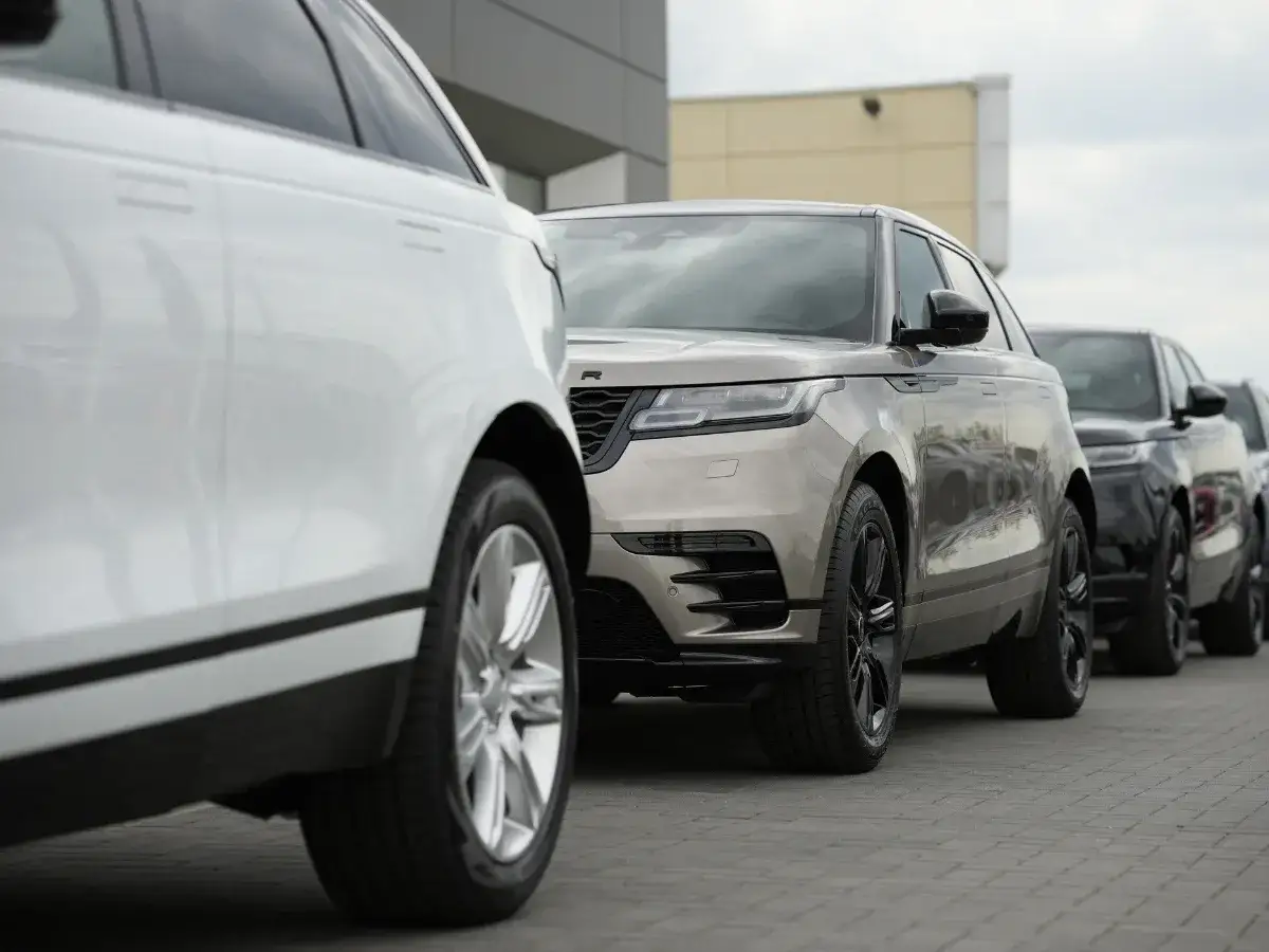 Czy wynajem długoterminowy się opłaca? Odkryj ukryte koszty i korzyści