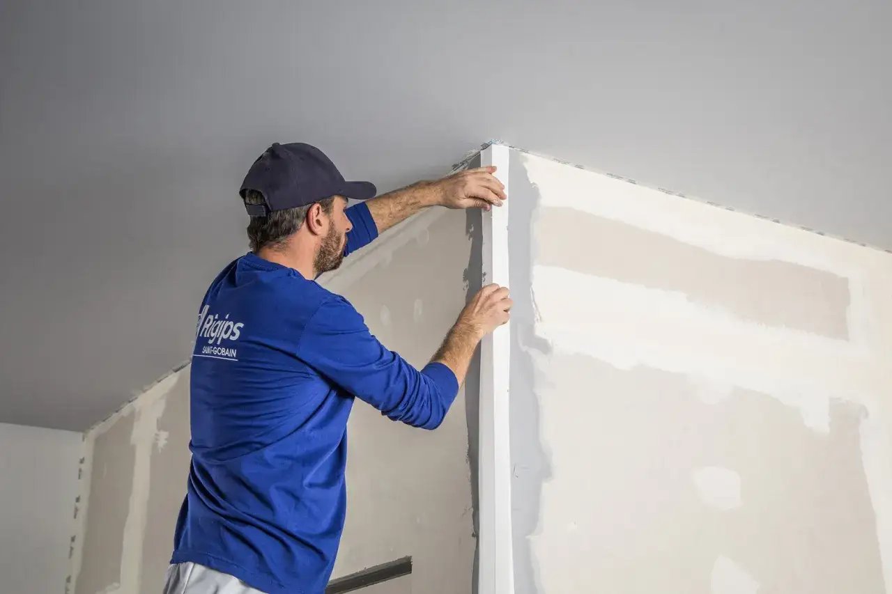 Jak położyć płyty gipsowe na ścianę? Kompletny przewodnik krok po kroku