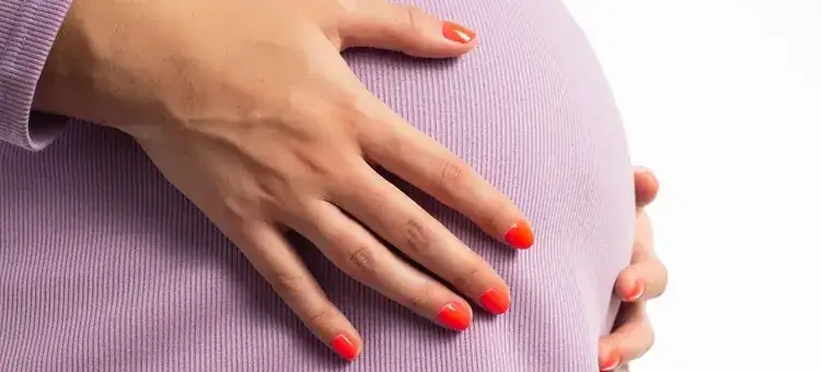 Czy można mieć hybrydy do porodu? Bezpieczeństwo i zalecenia