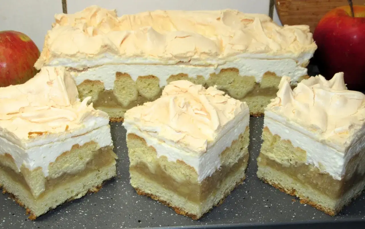 Szarlotka Pychotka - łatwy przepis na pyszne ciasto z jabłkami