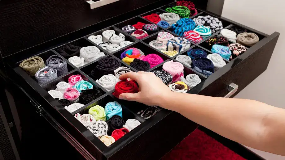 Jak zorganizować skarpetki: proste metody na porządek i oszczędność miejsca