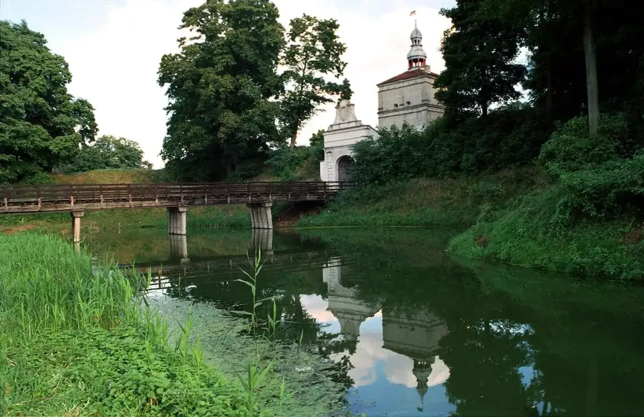 Co zwiedzać w okolicach Kołobrzegu? Odkryj ukryte skarby regionu