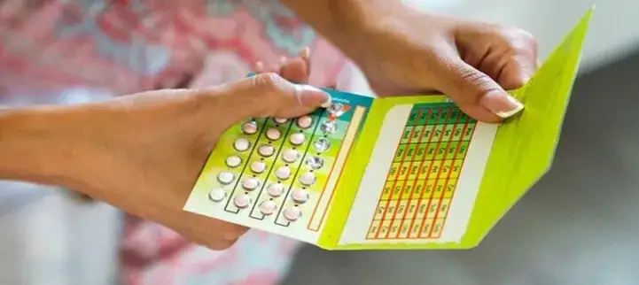 Jak brać tabletki antykoncepcyjne po porodzie bez ryzyka?