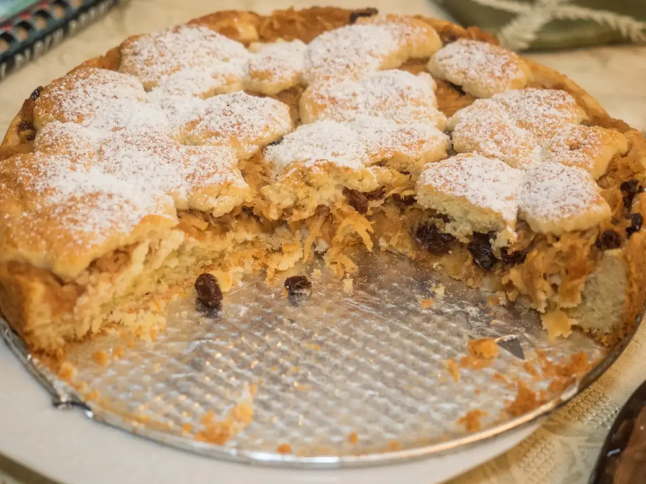 Jak podgrzać szarlotkę na ciepło, aby zachować jej smak i teksturę