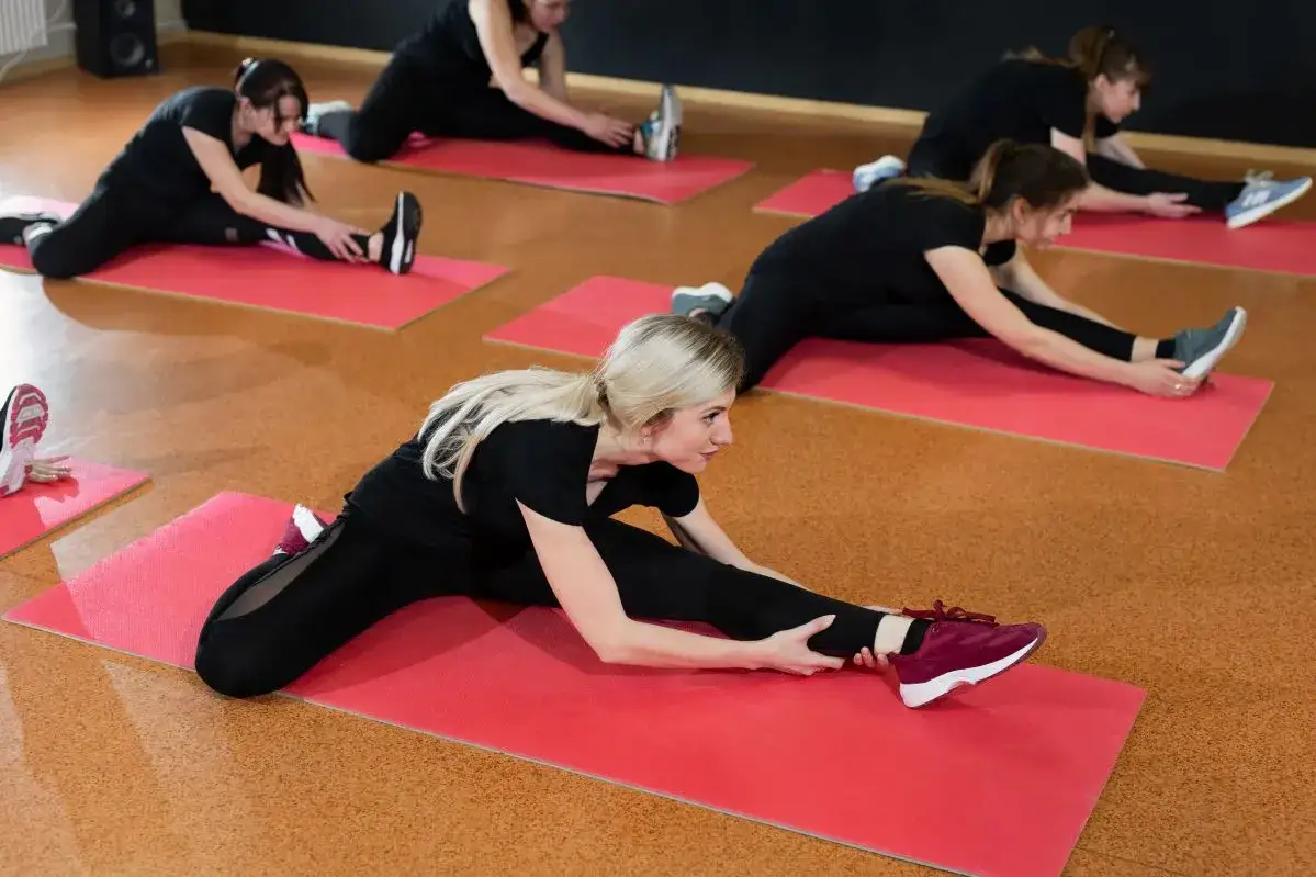 Czy można rozciągać się codziennie? Odkryj zalety i ryzyka