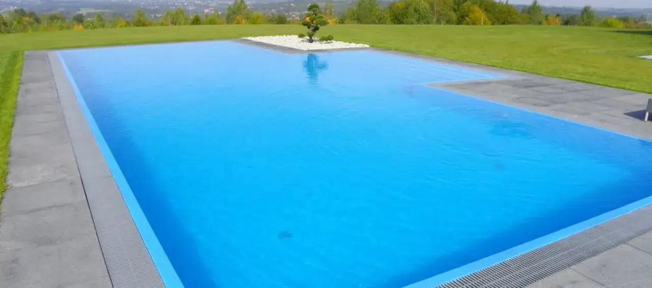 Koszt wybudowania basenu - ile naprawdę zapłacisz za marzenia?