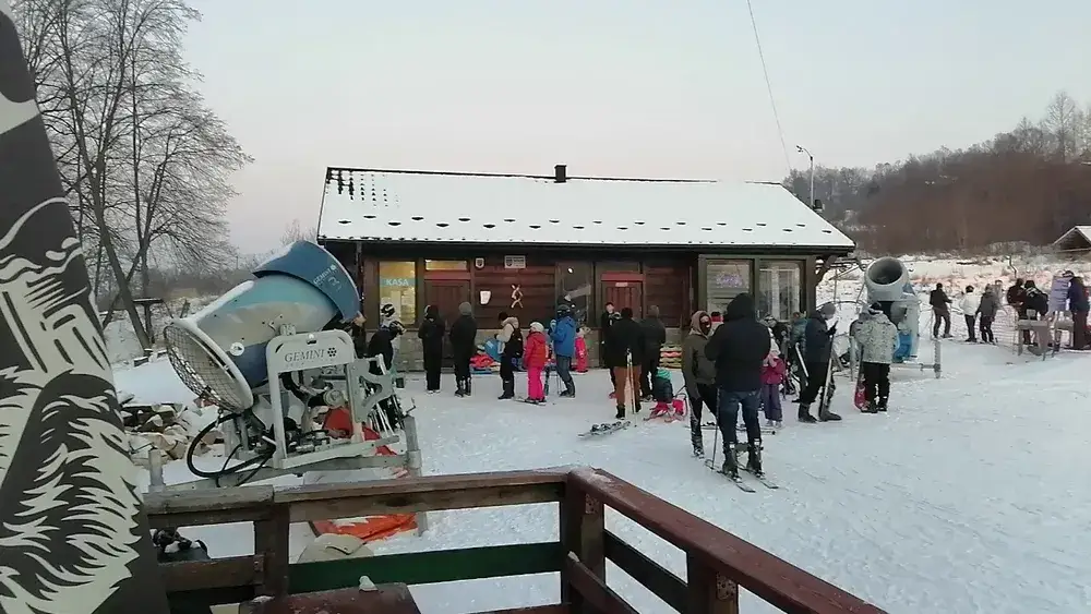 Podstolice Snowpark: Idealne miejsce na rodzinne zimowe szaleństwo