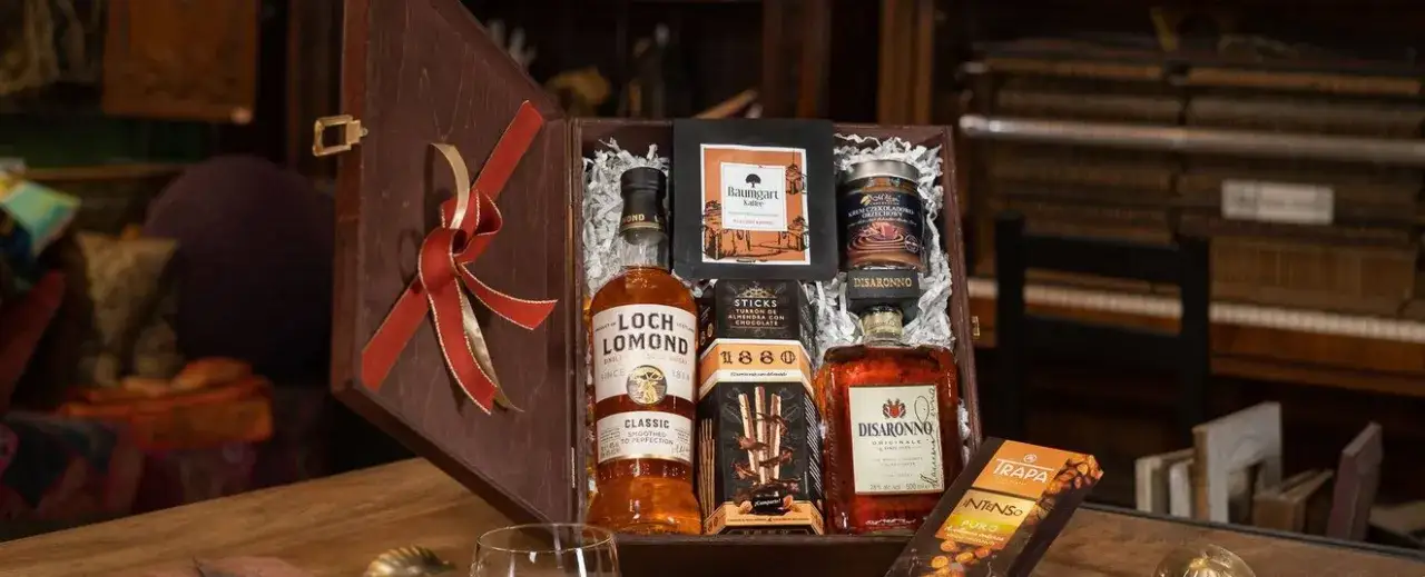 Jak oryginalnie zapakować alkohol na prezent, by zaskoczyć obdarowanego