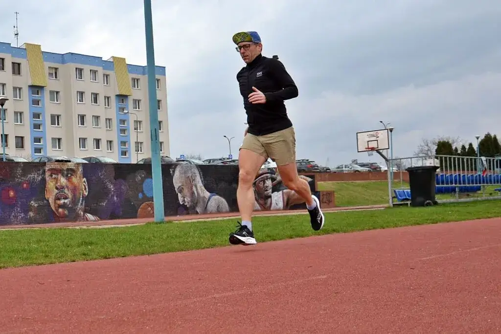 Na co wpływa bieganie? Odkryj korzyści dla zdrowia i samopoczucia