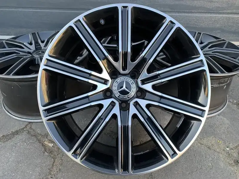 Jakie felgi do CLS - idealne wybory dla Twojego Mercedesa