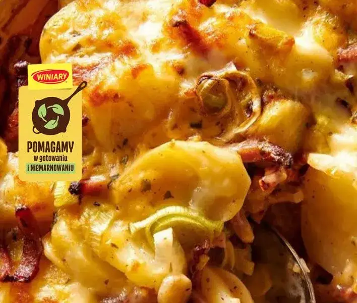 Idealna zapiekanka ziemniaczana z szynką: prosty przepis