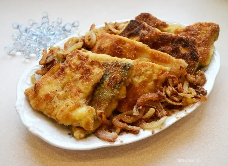 Jak usmażyć karpia na Wigilię? Chrupiąca skórka, bez ości!