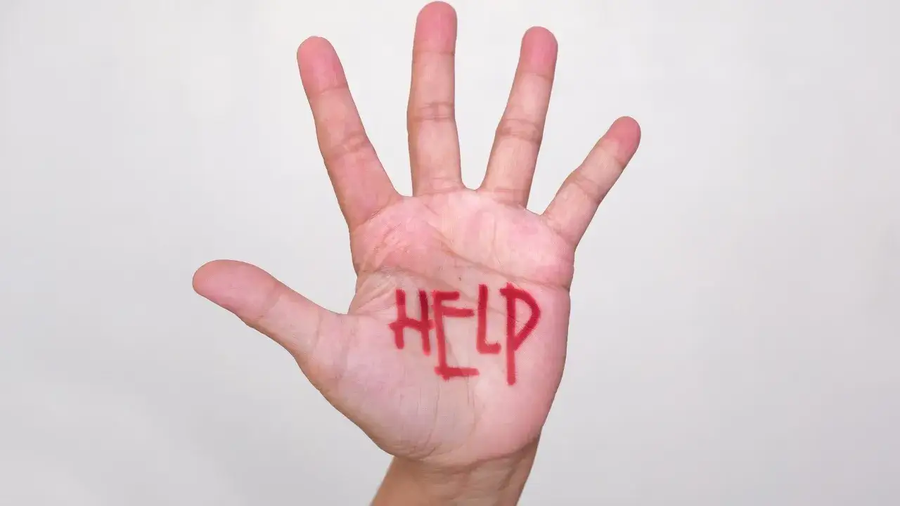 Jak pomóc ofierze syndromu sztokholmskiego? Praktyczny poradnik