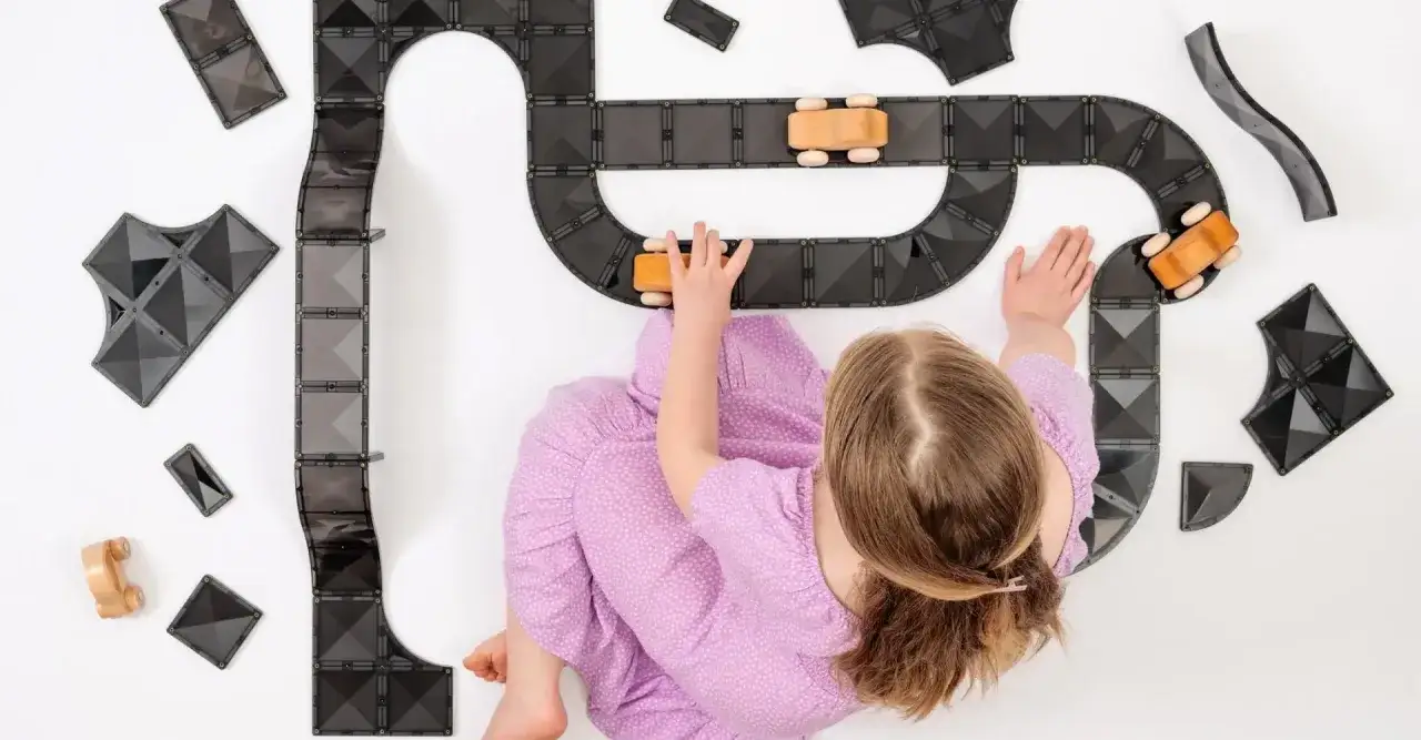 Odkryj gumę sensoryczną: 15+ zabaw dla rozwoju i integracji dzieci