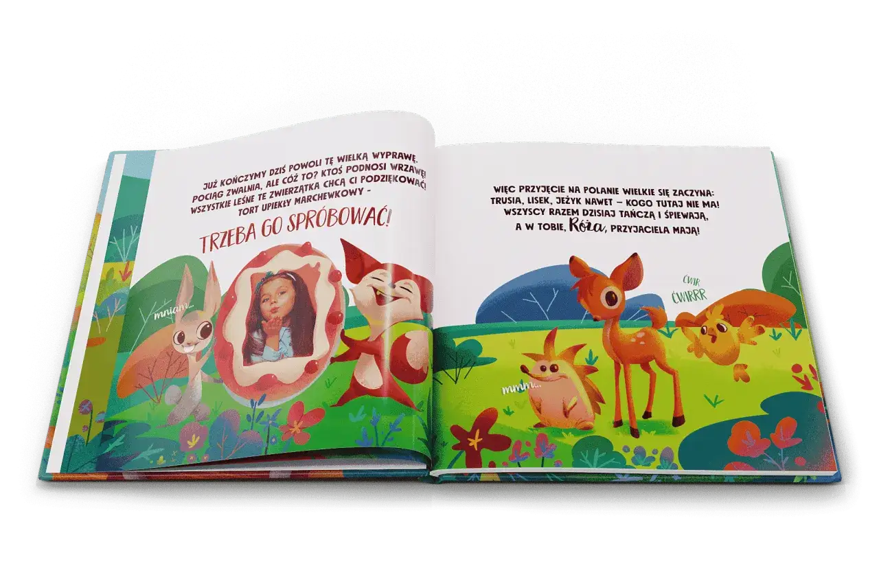 Otwarta książeczka z ilustracją zwierzątek i dziewczynki w okrągłej ramce.