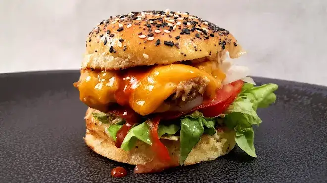 Maîtrisez le burger bœuf maison: Recette et secrets de chef
