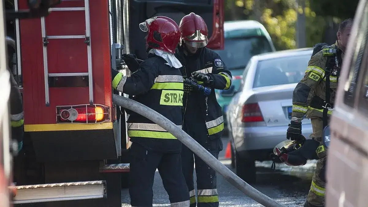 OSP: Czy strażacy dostają pensję? Ekwiwalent i świadczenia