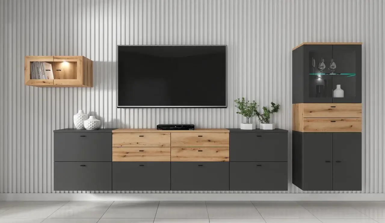 Jak powiesić TV nad komodą? Optymalna wysokość i standardy