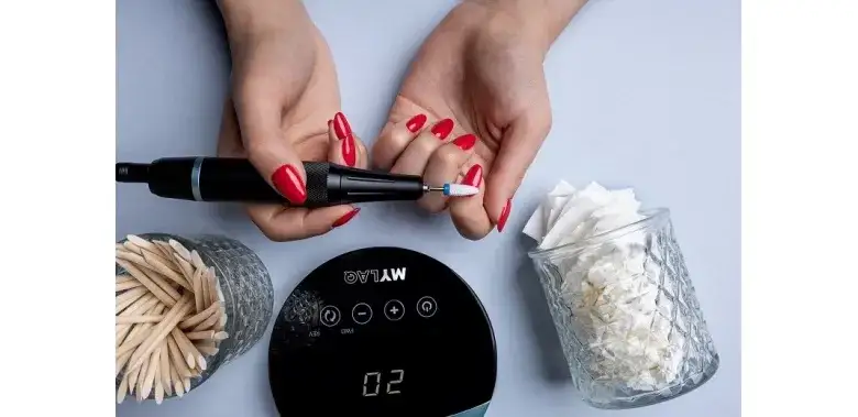 Jak wybrać frezarkę do paznokci, aby uniknąć błędów i kosztów