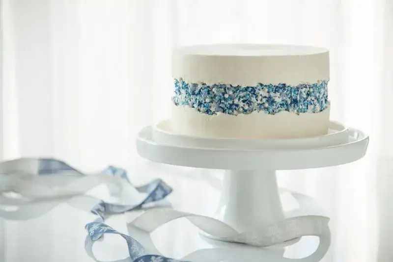 Jak stosować posypkę waflową na tort, by uzyskać efekt wow