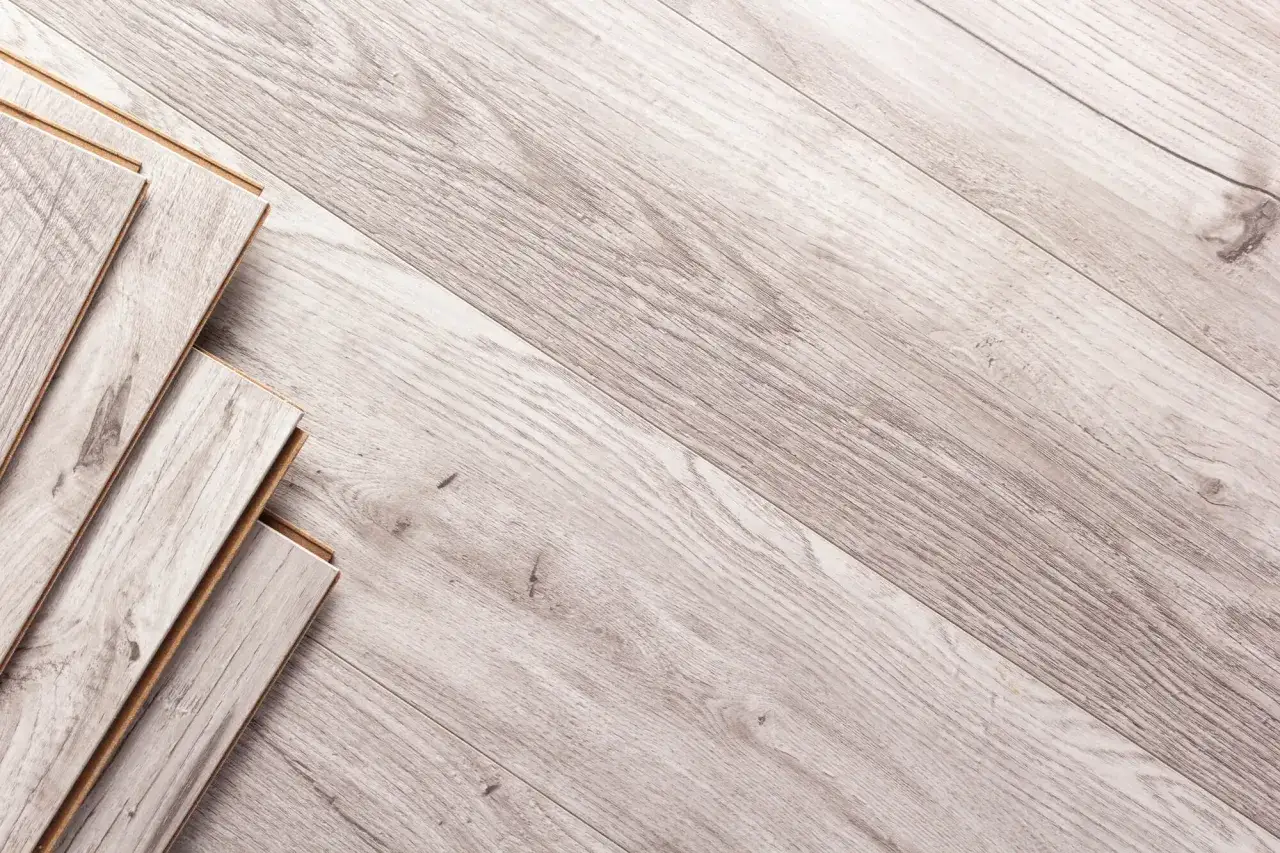 Gdzie najlepiej kupić panele podłogowe? Najlepsze miejsca i opinie klientów