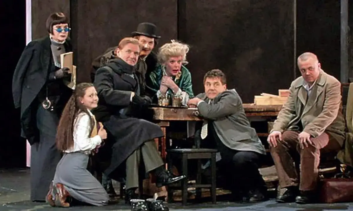 Wujaszek Wania w Teatrze Ludowym - emocjonalna adaptacja klasyki