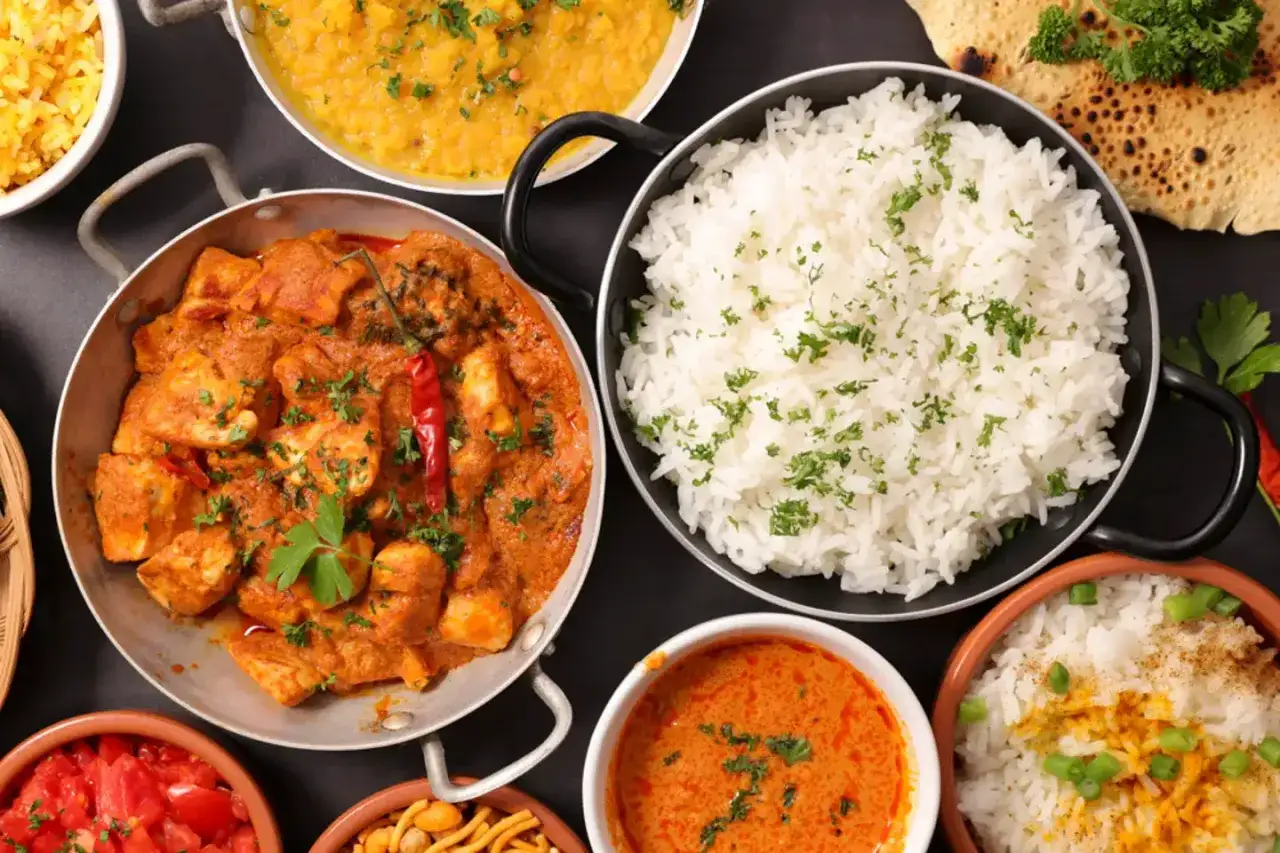 New Delhi: Atrakcje, porady, smaki. Gotowy na przygodę?